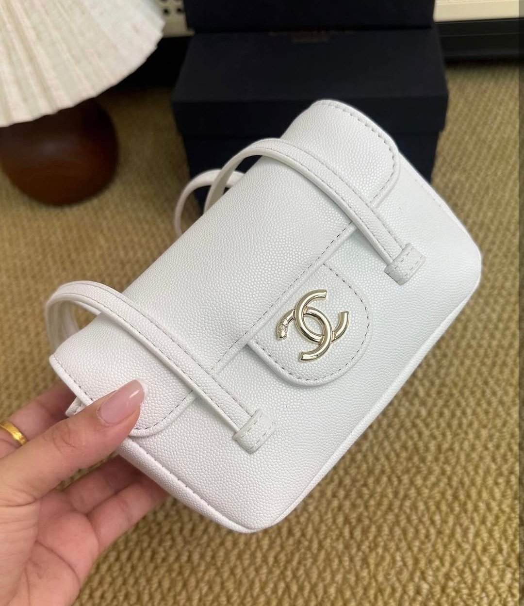 VIP限定　CHANEL BEAUTÉ ホワイト 非売品 ノベルティ VIP限定 CHANEL BEAUTÉ ホワイト 非売品 ノベルティ VIP限定